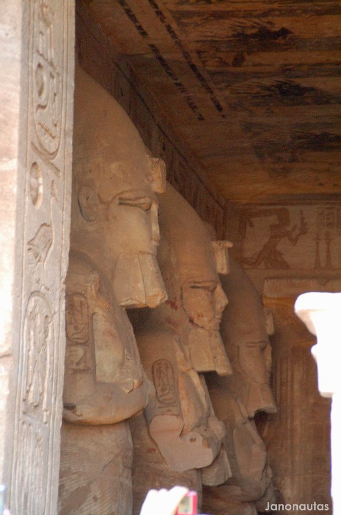 Abu Simbel: en tierra de faraones