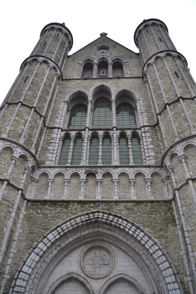 Pórtico de la Iglesia de Nuestra Señora Qué ver en Brujas en un día