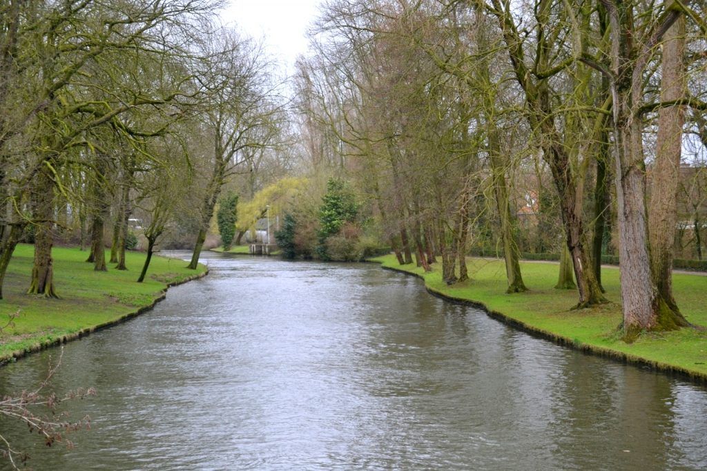 Minnewater Qué ver en Brujas en un día